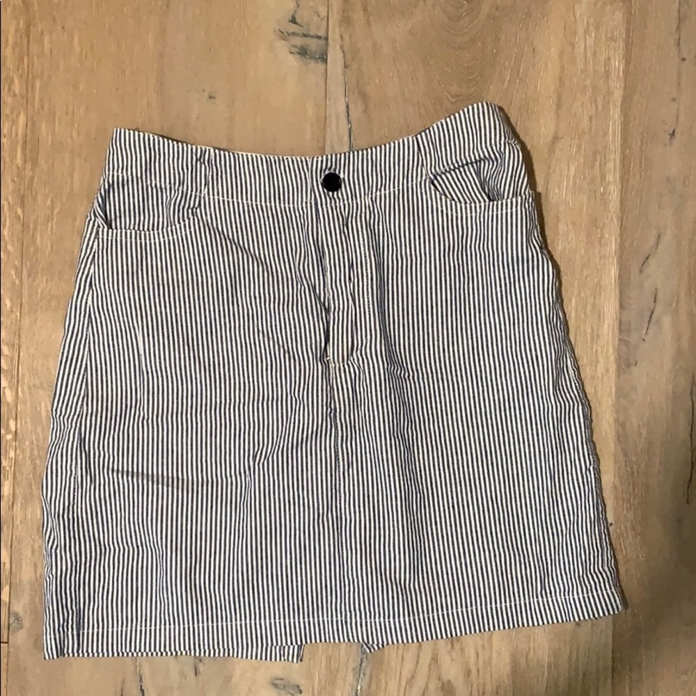 Brandy Melville mini skirt